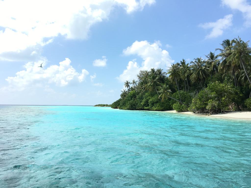 Отель Siesta Beach Маафуши Экстерьер фото